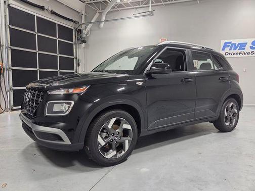 Onyx Black 2026 Hyundai VENUE SEL