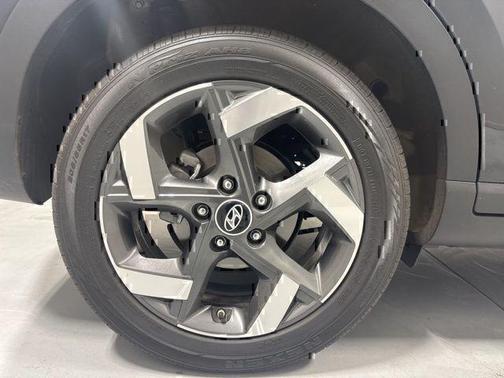 Onyx Black 2026 Hyundai VENUE SEL