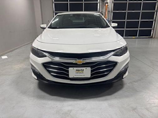 Summit White 2024 Chevrolet Malibu LT