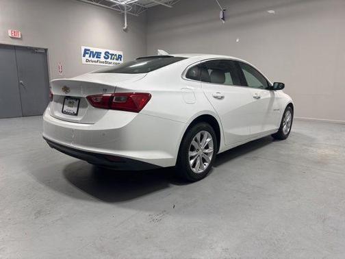 Summit White 2024 Chevrolet Malibu LT