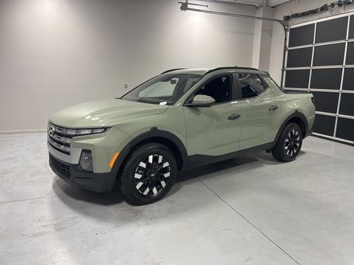 2025 Hyundai SANTA CRUZ SEL Activity