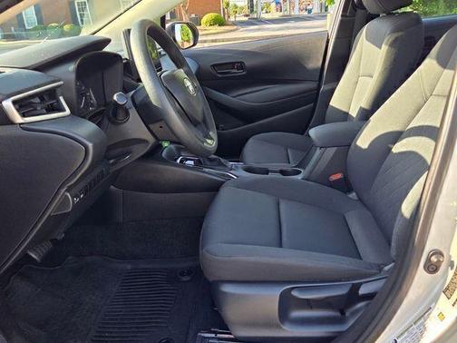 Classic Silver Metallic 2023 Toyota Corolla LE