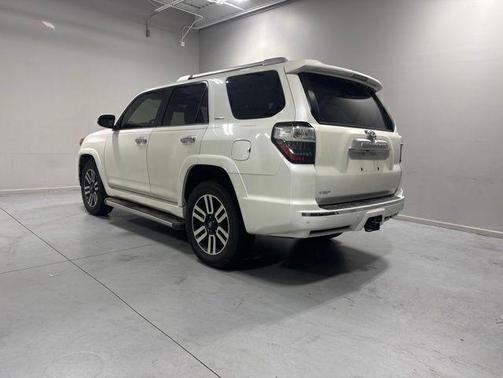 Blizzard Pearl 2018 Toyota 4Runner Limited