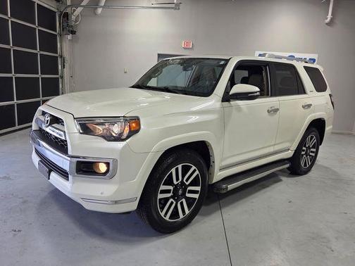 Blizzard Pearl 2018 Toyota 4Runner Limited