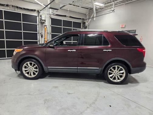 Bordeaux Reserve Red Metallic 2011 Ford Explorer XLT