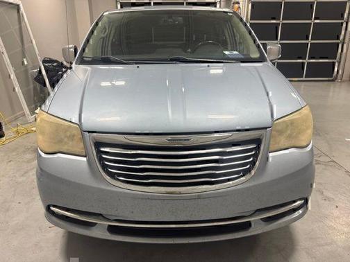 Crystal Blue 2013 Chrysler Town & Country Touring-L