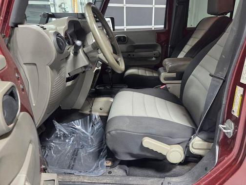 Red Rock Crystal Pearlcoat 2007 Jeep Wrangler Unlimited Sahara
