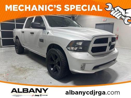 Bright Silver Clearcoat Metallic 2018 RAM 1500 Express