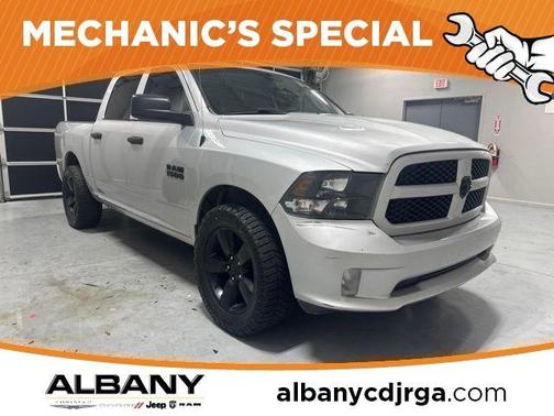 Bright Silver Clearcoat Metallic 2018 RAM 1500 Express
