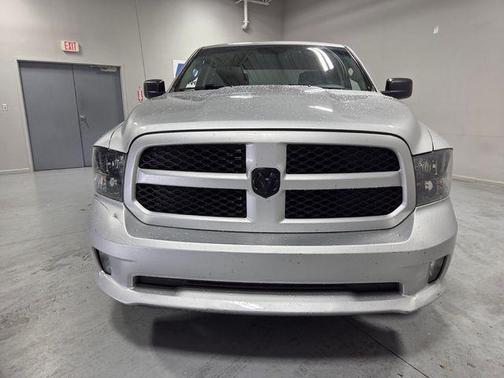Bright Silver Clearcoat Metallic 2018 RAM 1500 Express