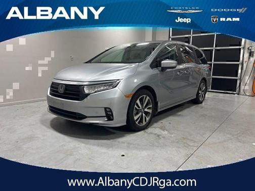 SELECT 2023 Honda Odyssey Touring