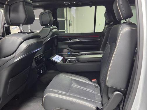 Silver Zynith 2024 Jeep Grand Wagoneer L Series II