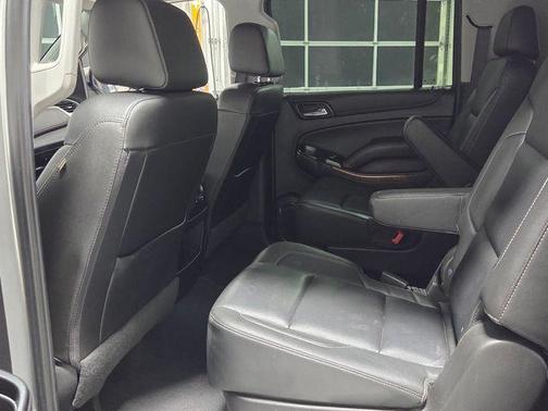 Silver Ice Metallic 2020 Chevrolet Suburban Premier