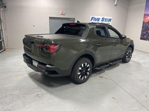 Green 2026 Hyundai SANTA CRUZ SEL Activity