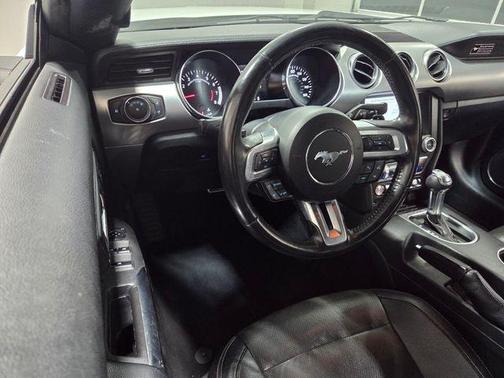 Oxford White 2020 Ford Mustang EcoBoost Premium