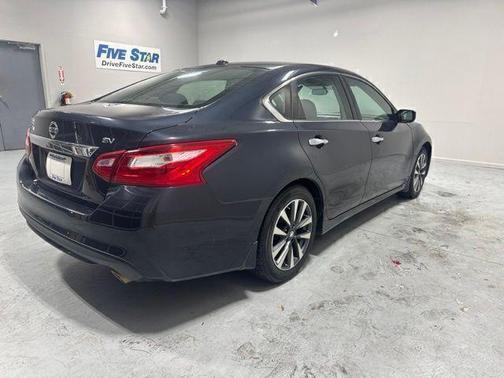 Storm Blue 2017 Nissan Altima 2.5 SV