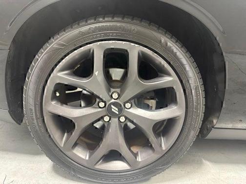 Pitch Black Clearcoat 2017 Dodge Challenger R/T