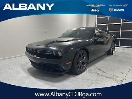 Pitch Black Clearcoat 2017 Dodge Challenger R/T