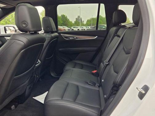 Crystal White 2023 Cadillac XT6 Luxury FWD