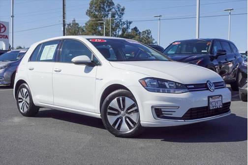 2019 Volkswagen e-Golf SE