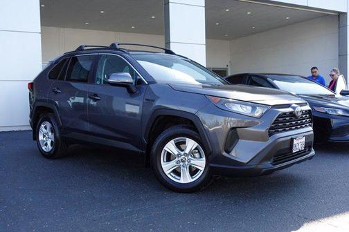 2020 Toyota RAV4 Hybrid LE