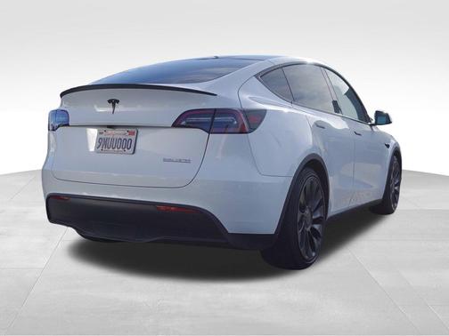 2024 Tesla Model Y Performance Dual Motor All-Wheel Drive
