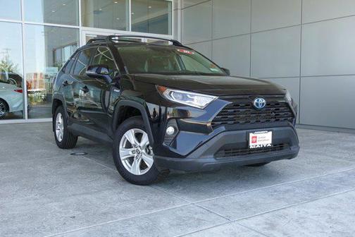 2020 Toyota RAV4 Hybrid XLE