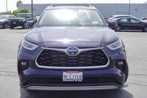 2024 Toyota Highlander Hybrid Platinum