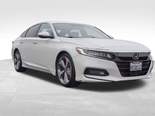2020 Honda Accord Touring 2.0T