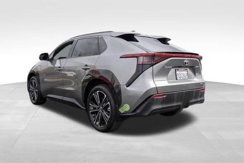 2023 Toyota bZ4X Limited
