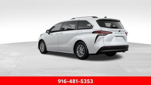 2025 Toyota Sienna XLE