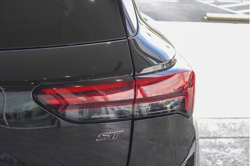 2023 Buick Envision Preferred FWD