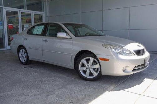 2005 Lexus ES 330 Base (A5)