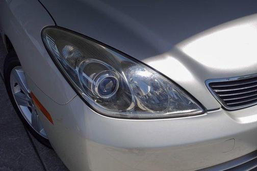 2005 Lexus ES 330 Base (A5)