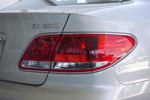 2005 Lexus ES 330 Base (A5)