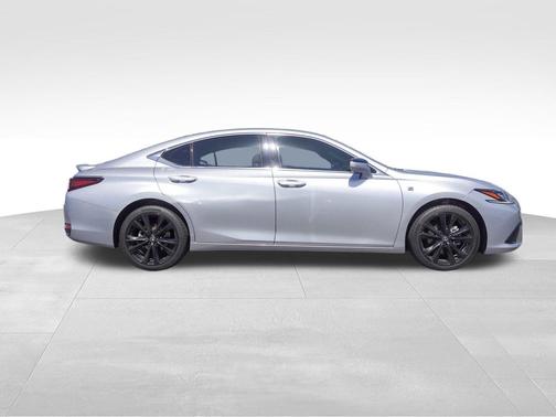 2023 Lexus ES 250 Base