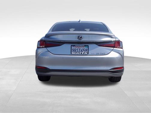 2023 Lexus ES 250 Base