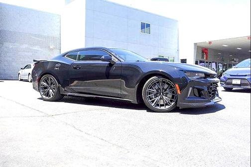 Mosaic Black Metallic 2017 Chevrolet Camaro ZL1
