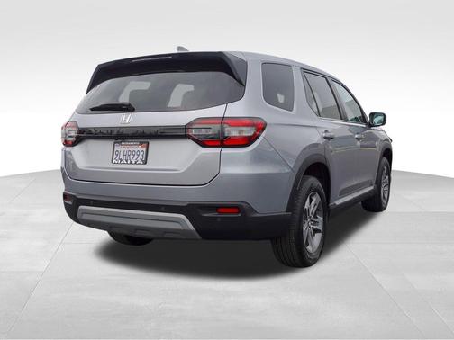 2024 Honda Pilot EX-L 7 Passenger