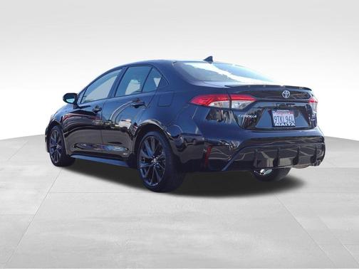 2025 Toyota Corolla Hybrid SE