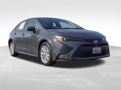 2025 Toyota Corolla Hybrid XLE