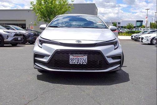 Classic Silver Metallic 2025 Toyota Corolla SE