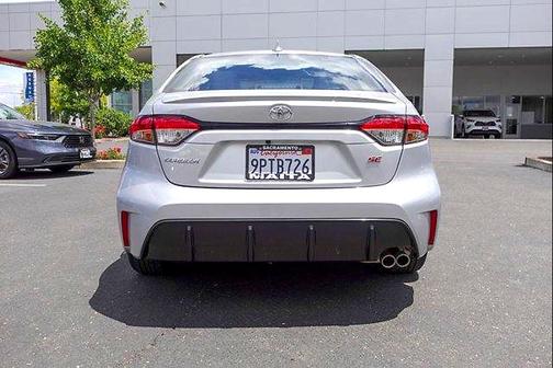 Classic Silver Metallic 2025 Toyota Corolla SE