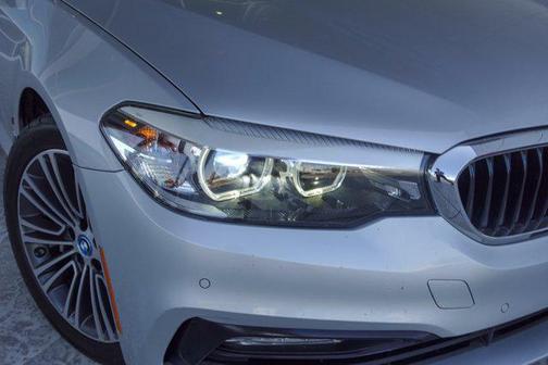 2018 BMW 530e iPerformance