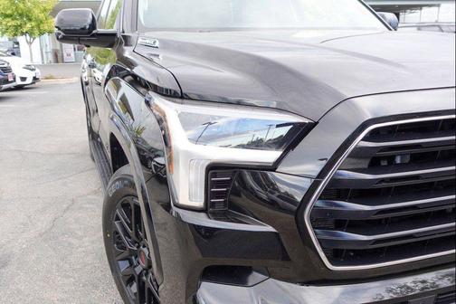 2023 Toyota Sequoia SR5