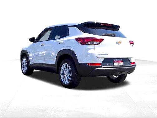 Summit White 2025 Chevrolet Trailblazer LS