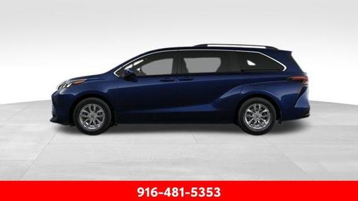 2025 Toyota Sienna LE