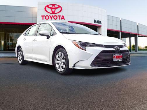 Ice Cap 2024 Toyota Corolla LE