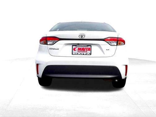 Ice Cap 2024 Toyota Corolla LE