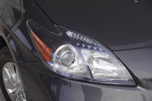 2015 Toyota Prius Plug-in Base